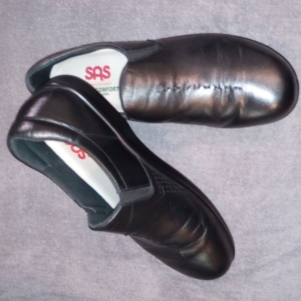 Sas diva women's slipons style D99033509 hardly worn size 11